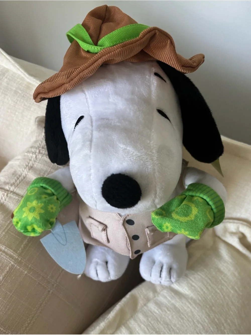 NWT Peanuts Snoopy Gardener 11